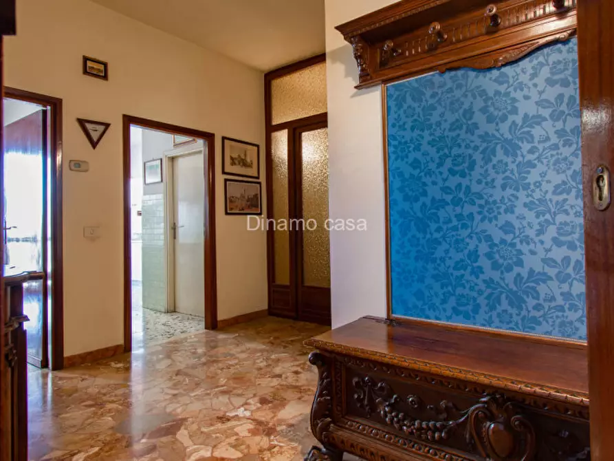 Immagine 3 di Appartamento in vendita  in Viale della Repubblica a Prato