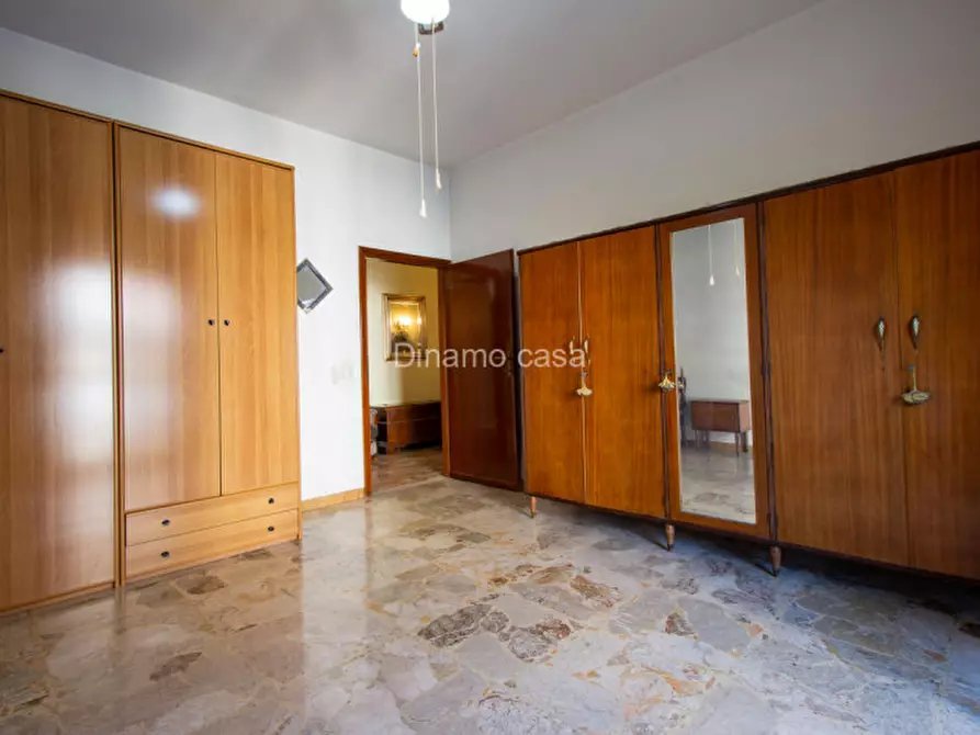 Immagine 11 di Appartamento in vendita  in Viale della Repubblica a Prato