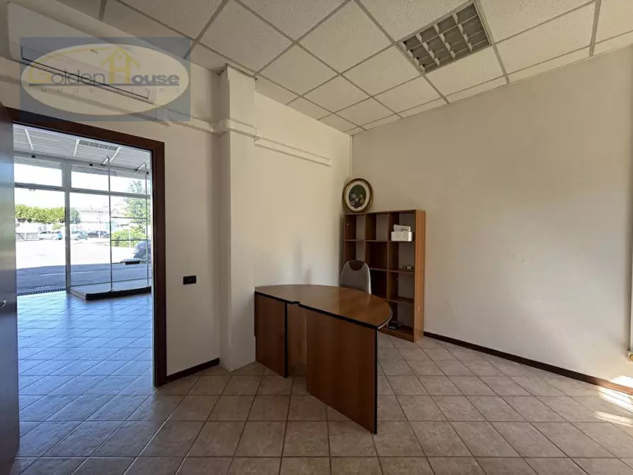 Immagine 9 di Negozio in vendita  in Via Fascinata 2 a Argenta