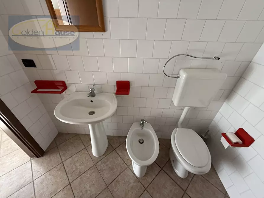 Immagine 14 di Negozio in vendita  in Via Fascinata 2 a Argenta