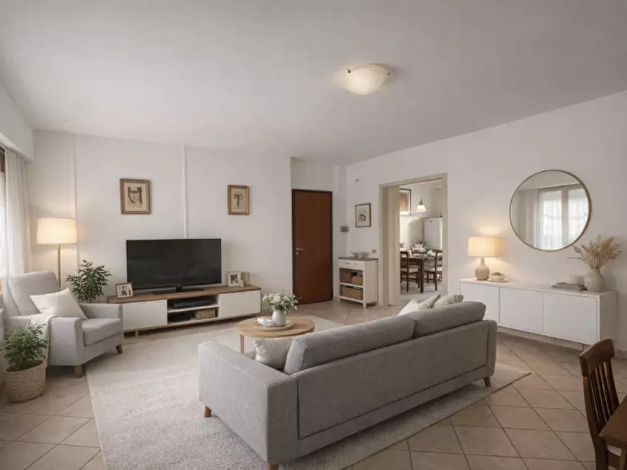 Immagine 2 di Appartamento in vendita  a Senigallia