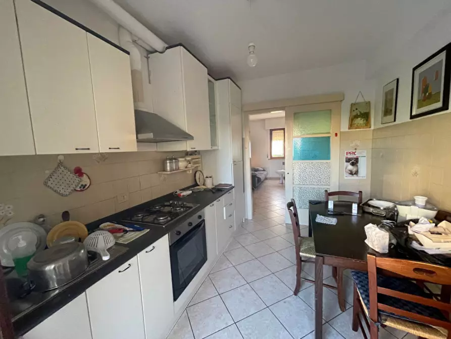 Immagine 8 di Appartamento in vendita  a Senigallia