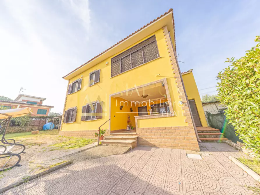 Immagine 4 di Villa in vendita  in Via Ludwig van Beethoven a Zagarolo