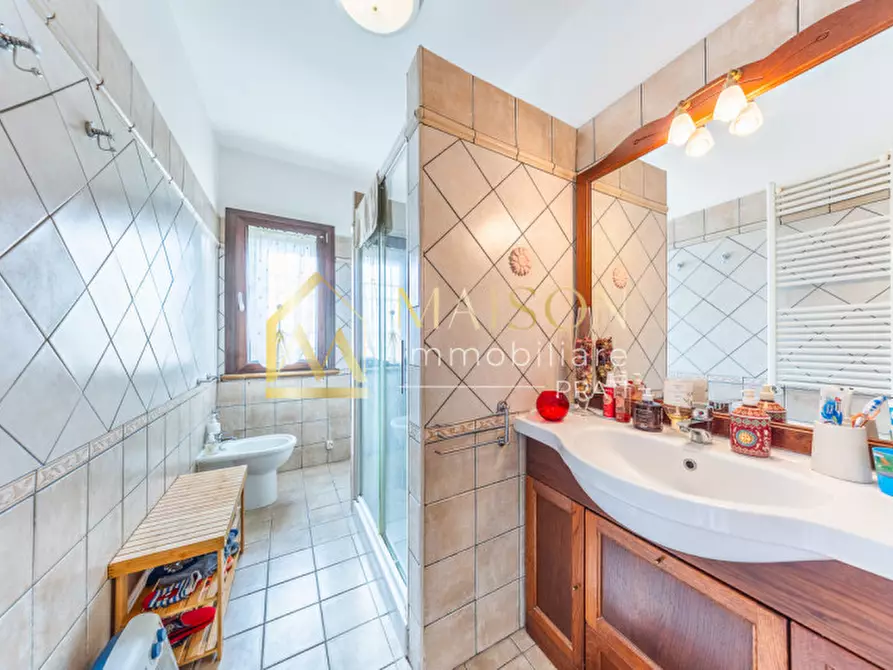 Immagine 26 di Villa in vendita  in Via Ludwig van Beethoven a Zagarolo