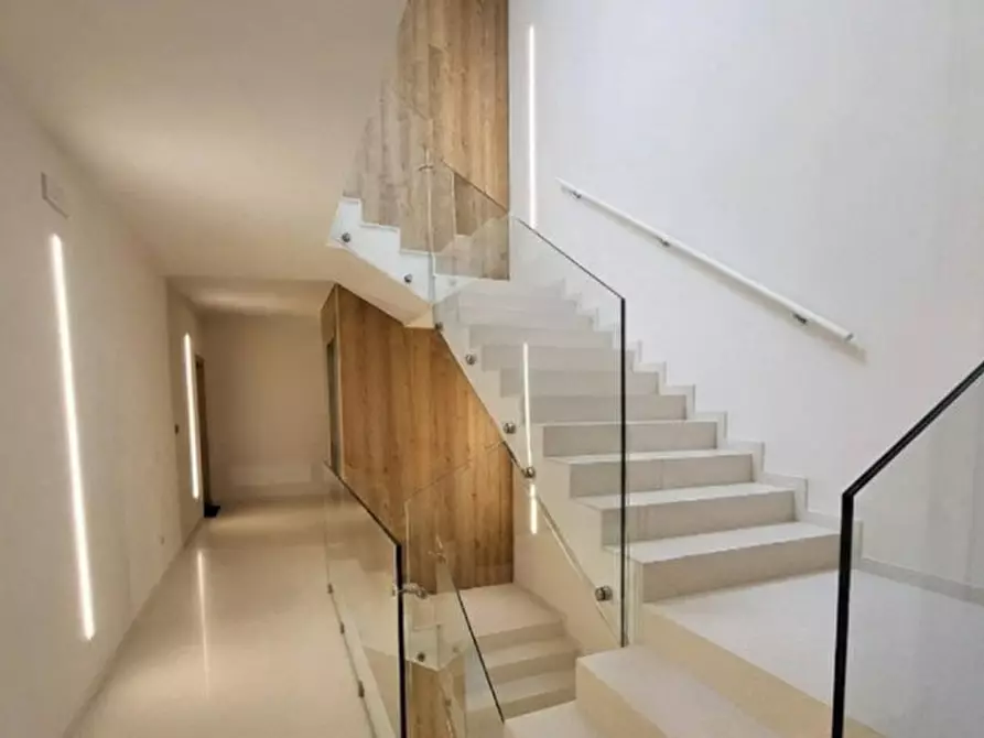 Immagine 9 di Casa bifamiliare in vendita  in Via Giovanni Gronchi a Rubano