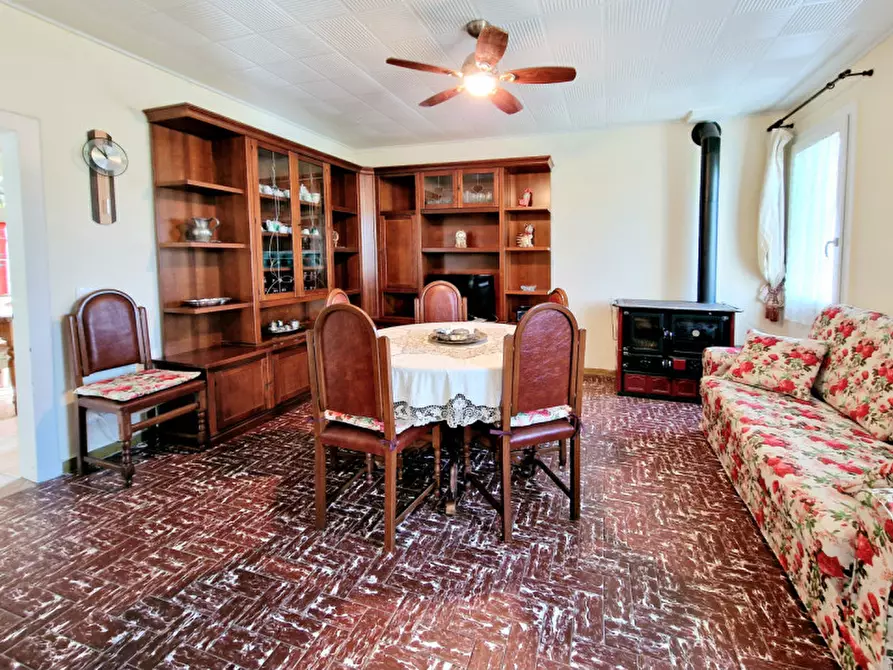 Immagine 6 di Casa indipendente in vendita  in VIA ROMA a Sant'urbano