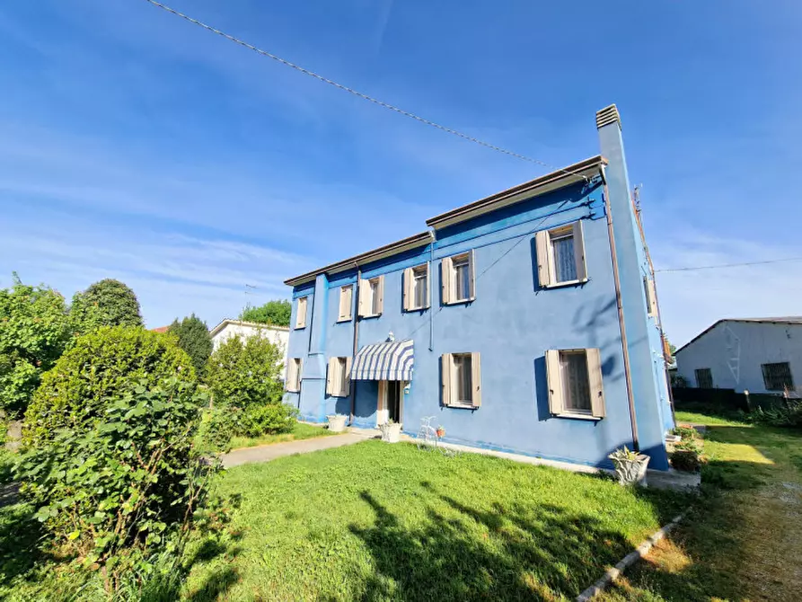 Immagine 21 di Casa indipendente in vendita  in VIA ROMA a Sant'urbano