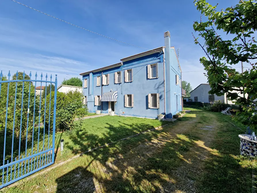 Immagine 26 di Casa indipendente in vendita  in VIA ROMA a Sant'urbano