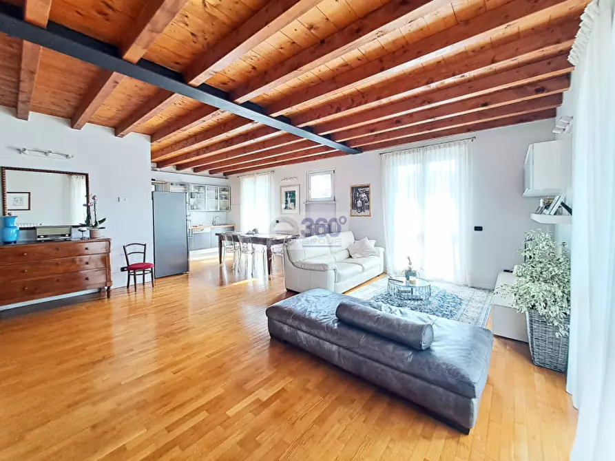 Immagine 3 di Appartamento in vendita  in Via Micanzio a Passirano