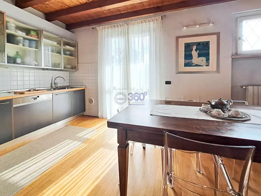 Immagine 9 di Appartamento in vendita  in Via Micanzio a Passirano