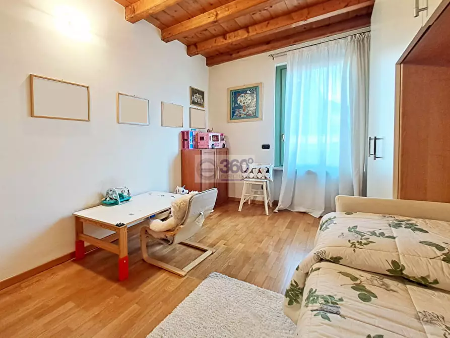 Immagine 23 di Appartamento in vendita  in Via Micanzio a Passirano