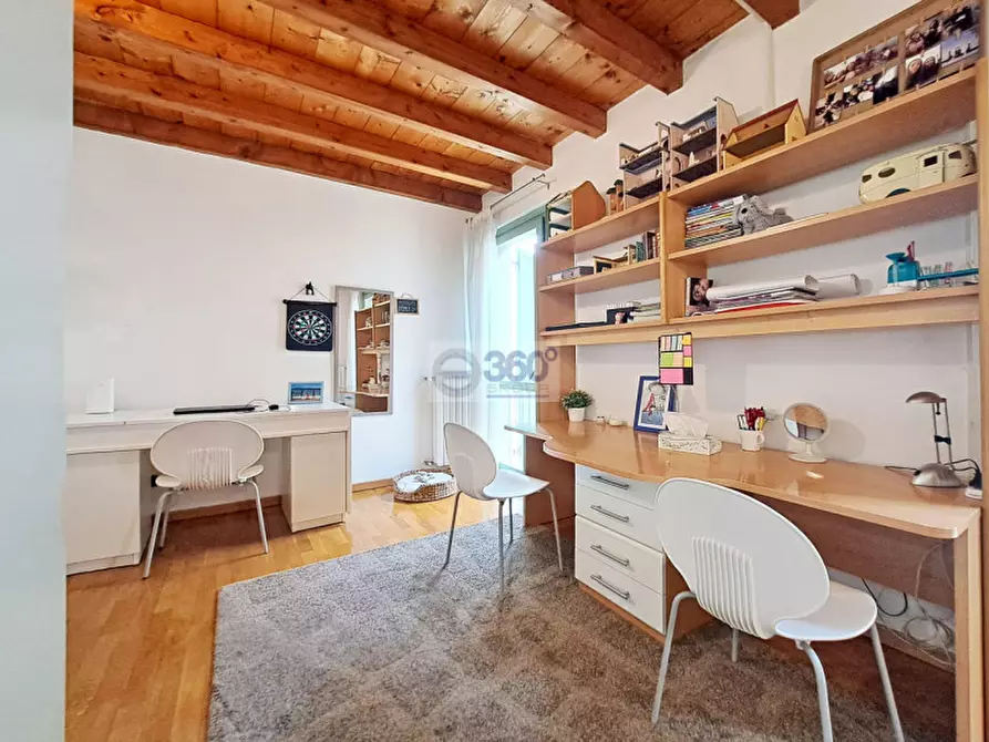 Immagine 27 di Appartamento in vendita  in Via Micanzio a Passirano