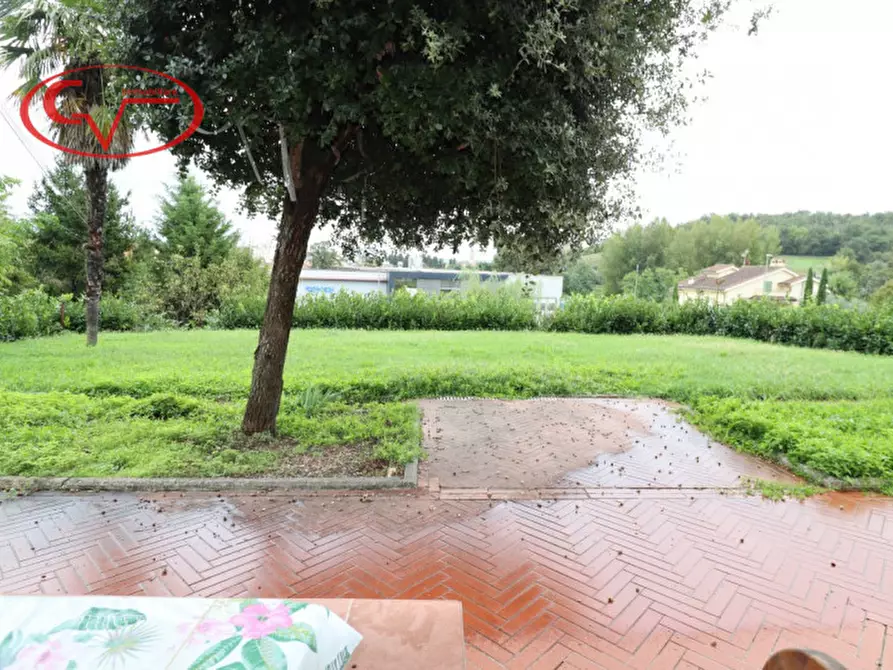 Immagine 8 di Villa in vendita  in Via Chiantigiana a Montevarchi