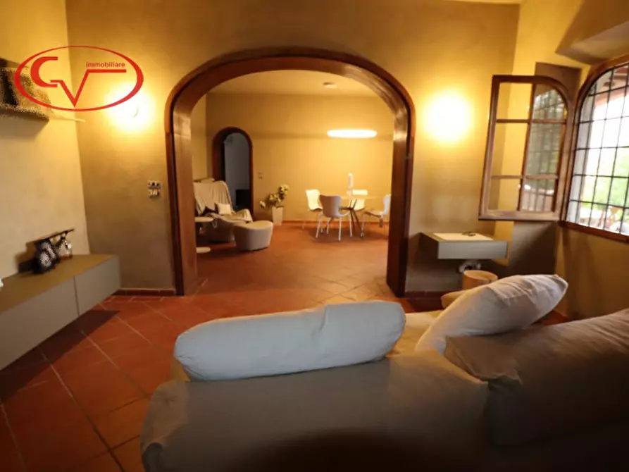 Immagine 17 di Villa in vendita  in Via Chiantigiana a Montevarchi
