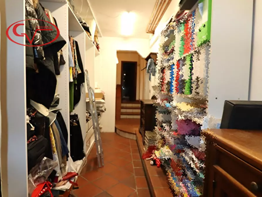 Immagine 21 di Villa in vendita  in Via Chiantigiana a Montevarchi