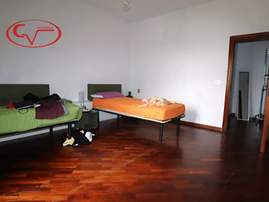 Immagine 45 di Villa in vendita  in Via Chiantigiana a Montevarchi