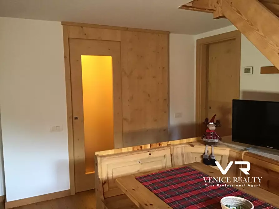 Immagine 5 di Appartamento in vendita  in Via Beata Vergine della Difesa a San Vito Di Cadore