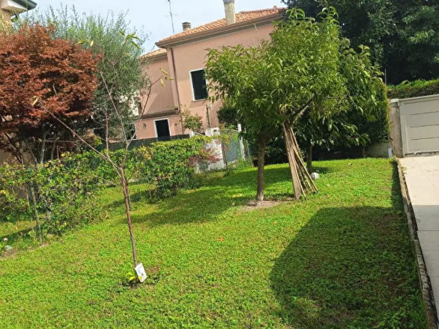 Immagine 4 di Casa indipendente in vendita  in Via Romana Aponense a Padova