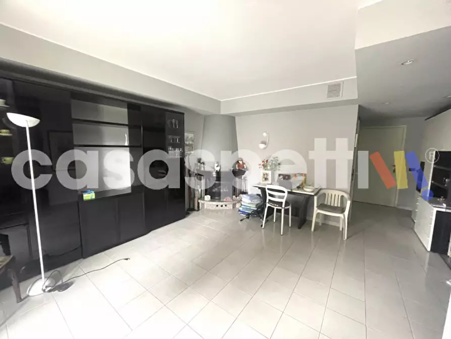 Immagine 8 di Appartamento in vendita  in via guzzafame a Lacchiarella