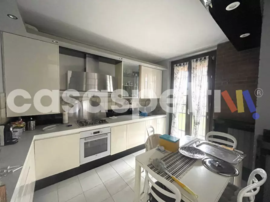 Immagine 9 di Appartamento in vendita  in via guzzafame a Lacchiarella