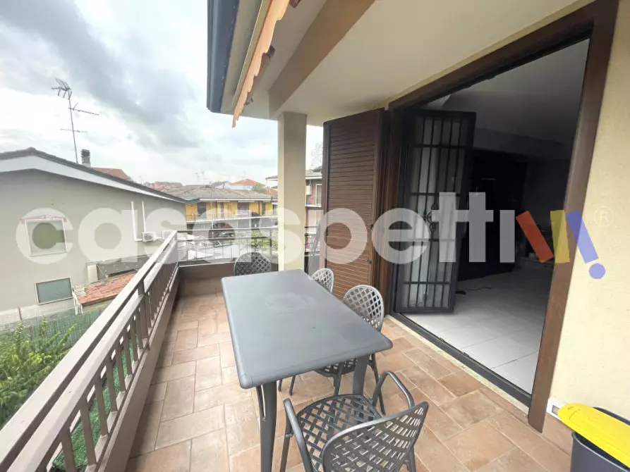 Immagine 12 di Appartamento in vendita  in via guzzafame a Lacchiarella