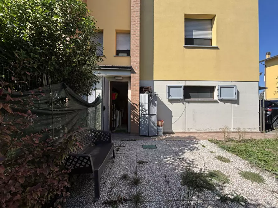 Immagine 3 di Appartamento in vendita  in Via Cesare Gennari, 2 a Torrile