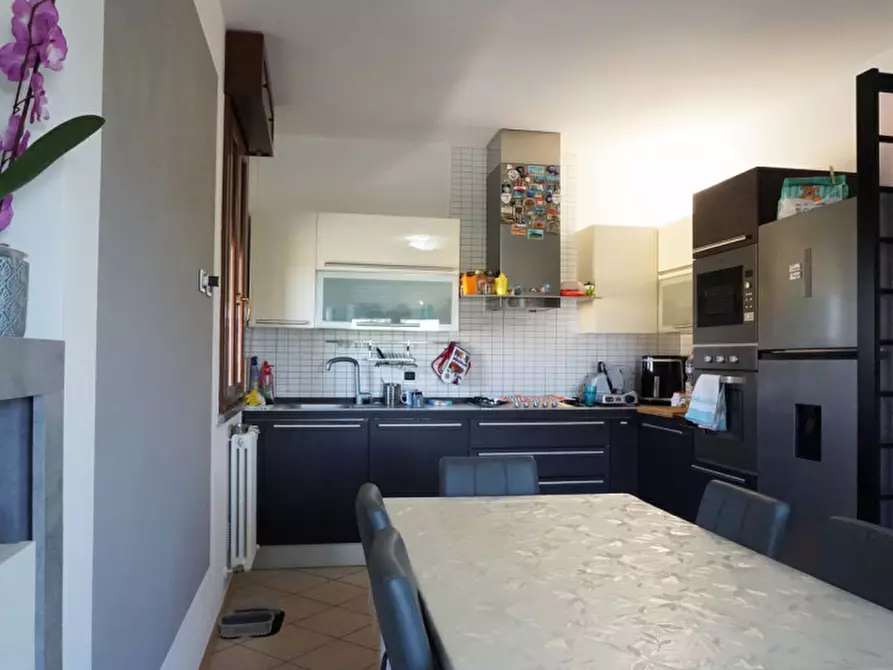 Immagine 14 di Appartamento in vendita  in Via Cesare Gennari, 2 a Torrile