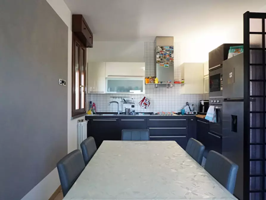 Immagine 17 di Appartamento in vendita  in Via Cesare Gennari, 2 a Torrile