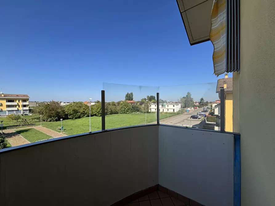 Immagine 17 di Appartamento in vendita  in Via Cesare Gennari, 2 a Torrile