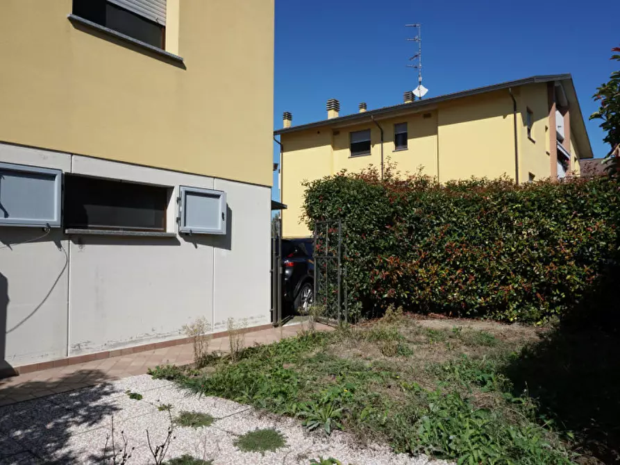 Immagine 38 di Appartamento in vendita  in Via Cesare Gennari, 2 a Torrile