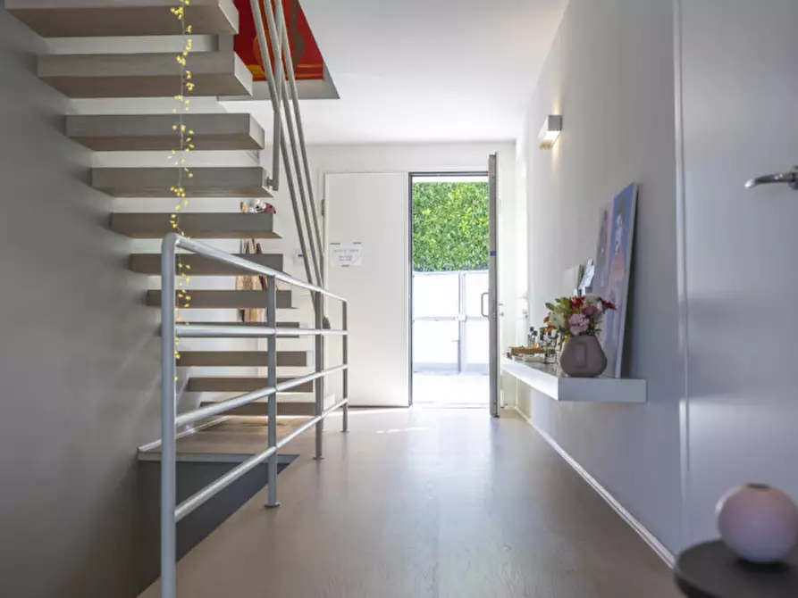 Immagine 14 di Villa in vendita  in Via Nedda Falzolgher a Trento