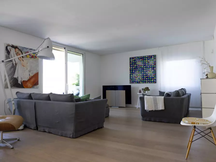 Immagine 19 di Villa in vendita  in Via Nedda Falzolgher a Trento