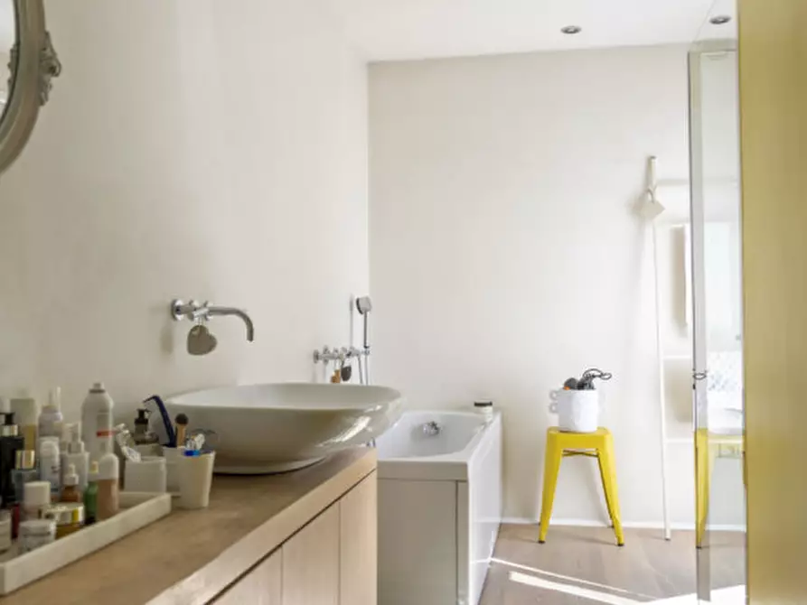 Immagine 26 di Villa in vendita  in Via Nedda Falzolgher a Trento