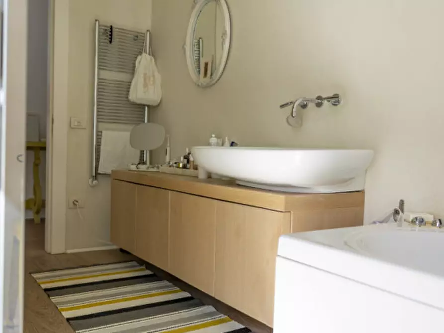 Immagine 27 di Villa in vendita  in Via Nedda Falzolgher a Trento