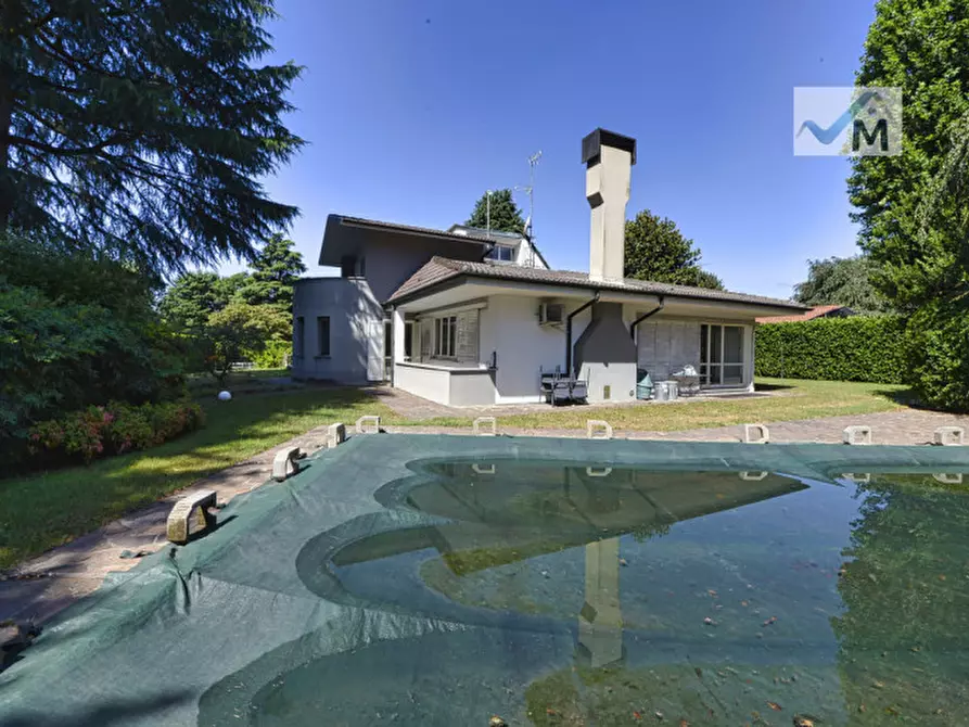 Immagine 4 di Villa in vendita  in VIA DELLA CHIOCCIOLA 49 a Carimate