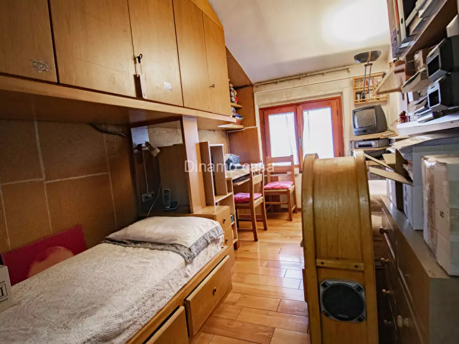 Immagine 8 di Casa indipendente in vendita  a Prato