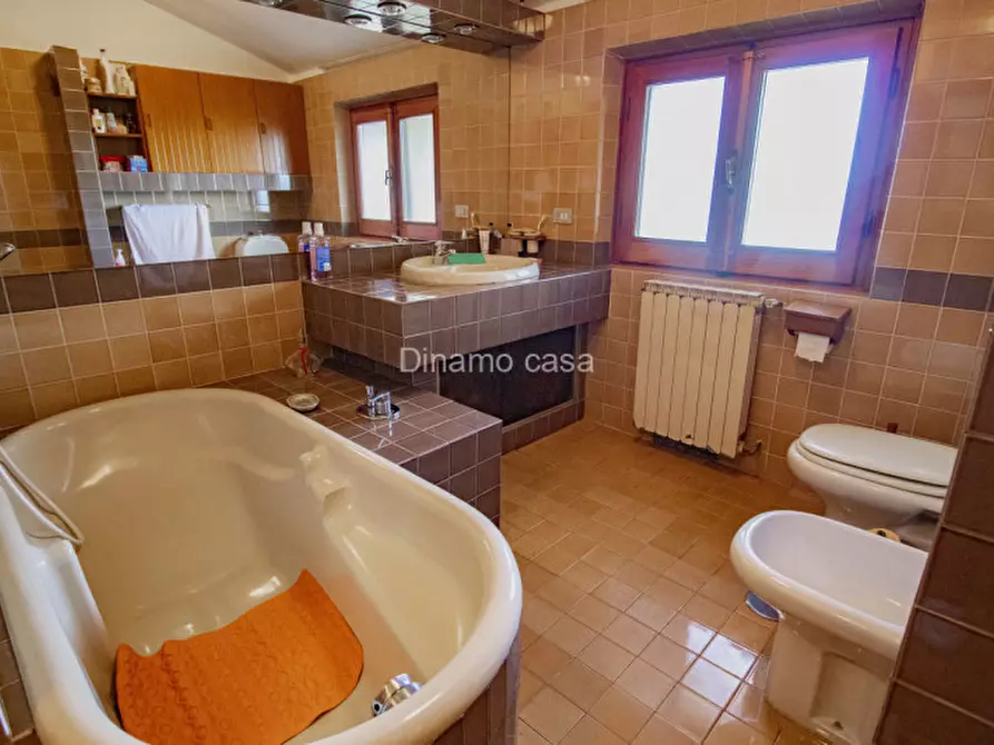 Immagine 23 di Casa indipendente in vendita  a Prato