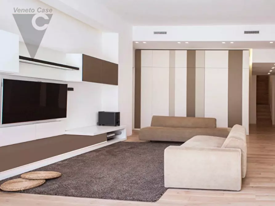 Immagine 3 di Casa indipendente in vendita  a Legnaro