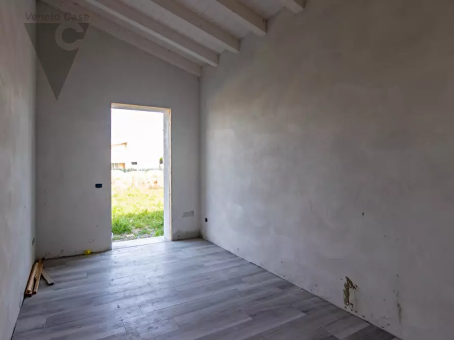 Immagine 12 di Casa indipendente in vendita  a Legnaro