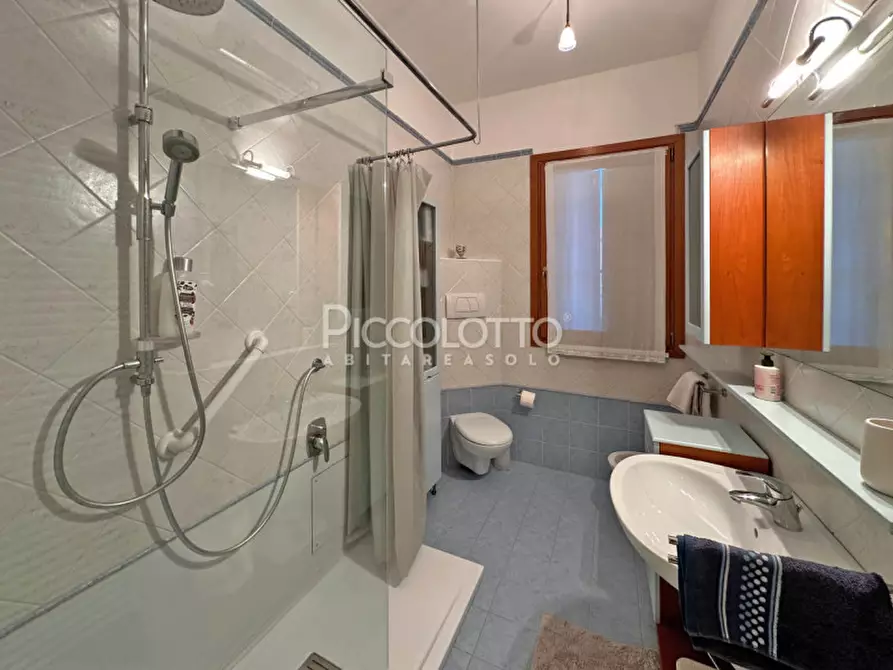 Immagine 10 di Appartamento in vendita  in via Leonardo da Vinci a Asolo