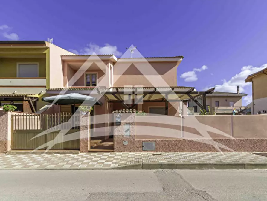 Immagine 1 di Casa indipendente in vendita  in Via Levante, 3 a Porto Torres