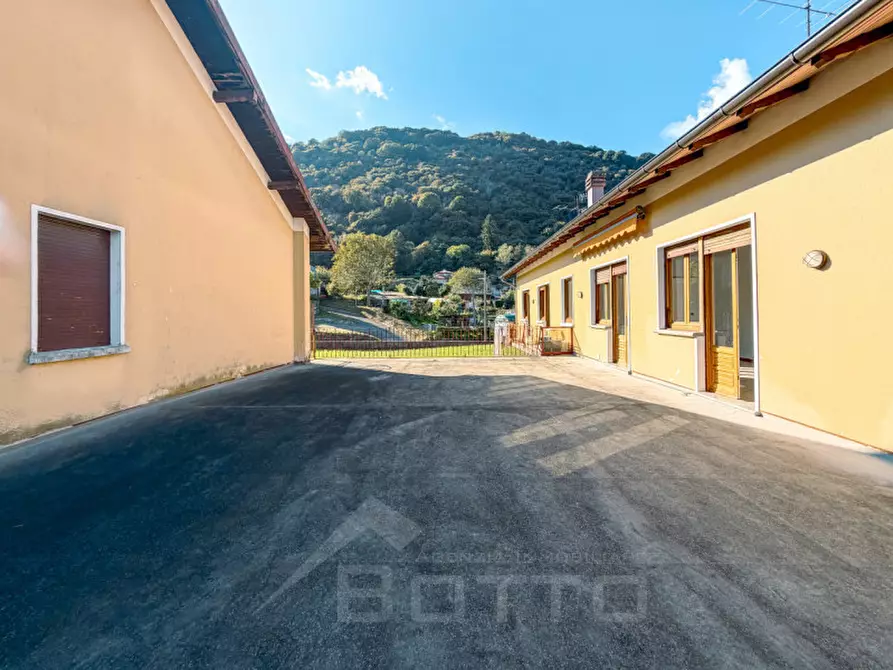 Immagine 13 di Appartamento in vendita  in Via Valle Sesia a Nonio