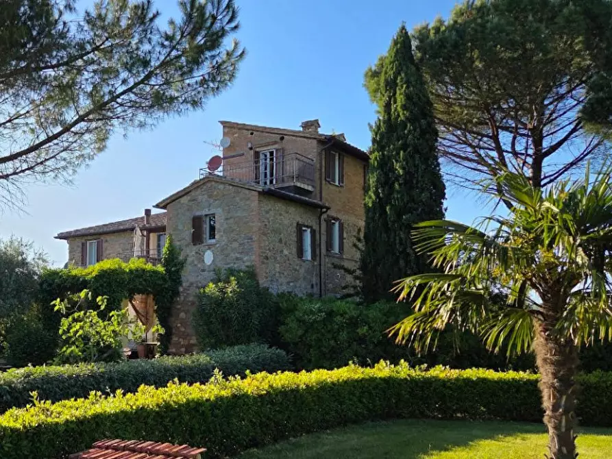 Immagine 3 di Rustico / casale in vendita  a Perugia