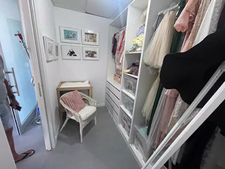 Immagine 10 di Appartamento in vendita  in Via Palmiro Togliatti a Ancona