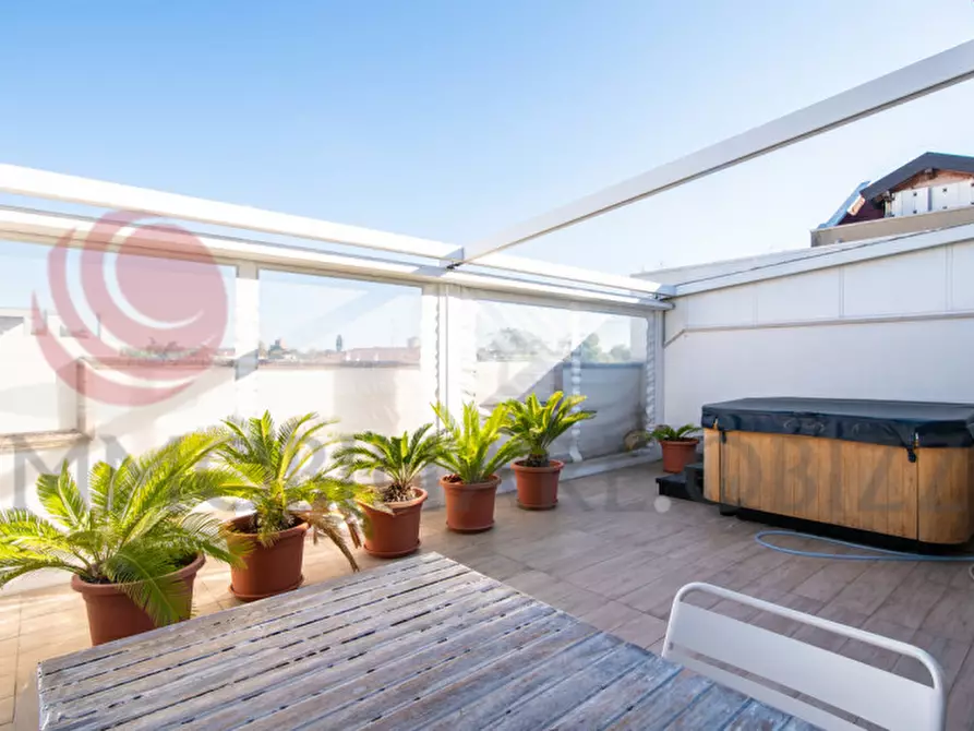 Immagine 1 di Appartamento in vendita  in Via Makallè a Padova