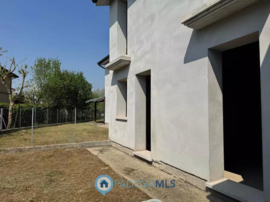 Immagine 1 di Casa bifamiliare in vendita  in Via Bassa 13 a Villafranca Padovana