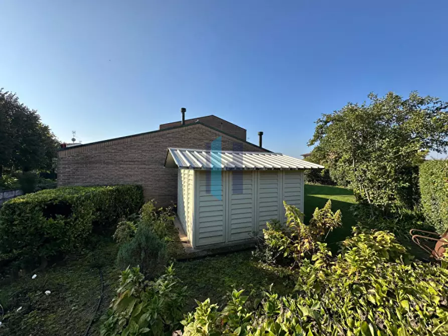 Immagine 7 di Villa in vendita  in VIA PUGLIA a Leno