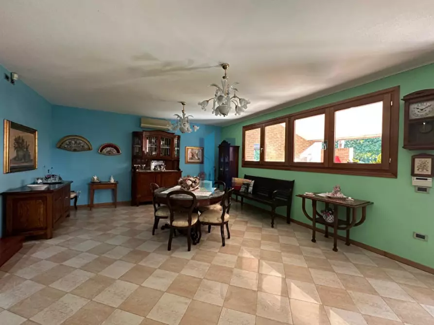 Immagine 25 di Villa in vendita  in VIA PUGLIA a Leno