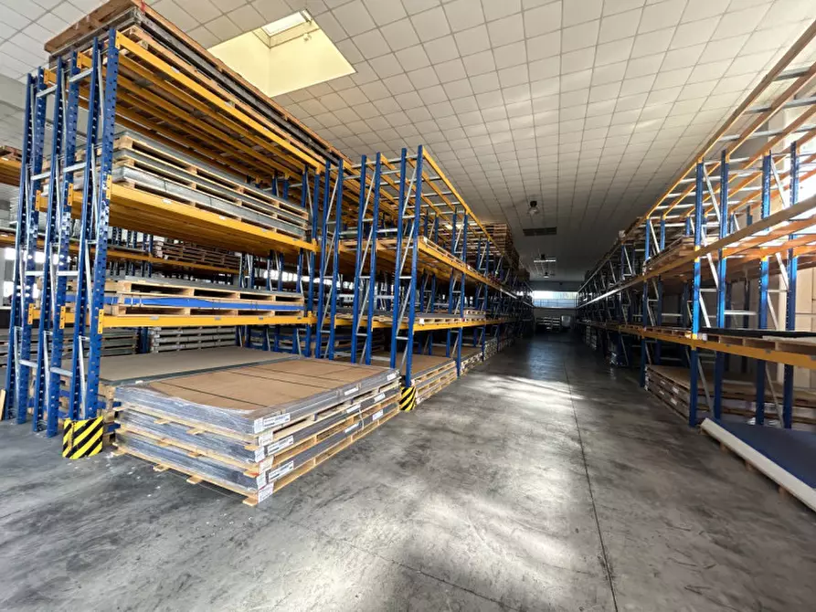 Immagine 19 di Capannone industriale in affitto  in Via Alessandro Volta a Veggiano