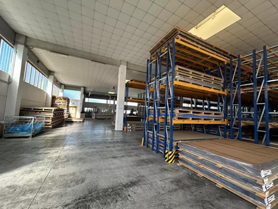 Immagine 20 di Capannone industriale in affitto  in Via Alessandro Volta a Veggiano